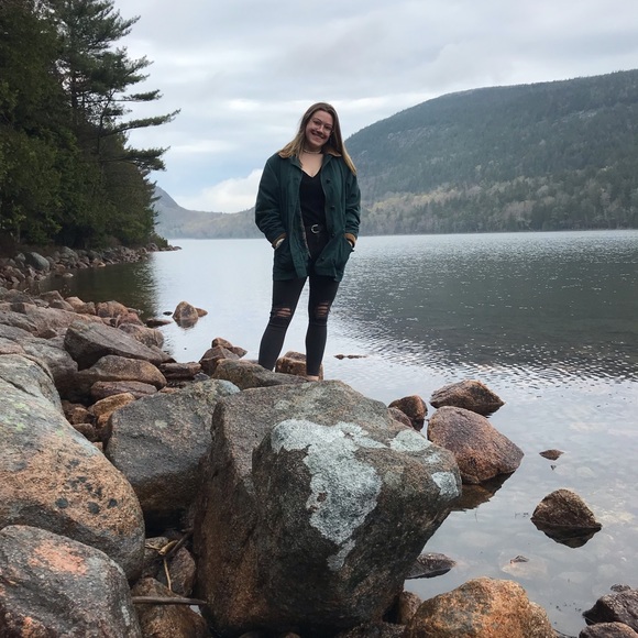 Meet your Posher, Josie! - Picture 2 of 5